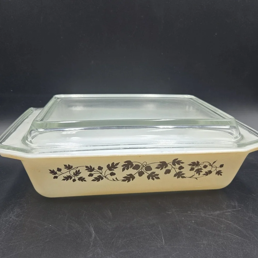 Vintage 1960's Pyrex 575B Gold Acorn Leaves Casserole Server Dish 2 Qt + Lid USA
